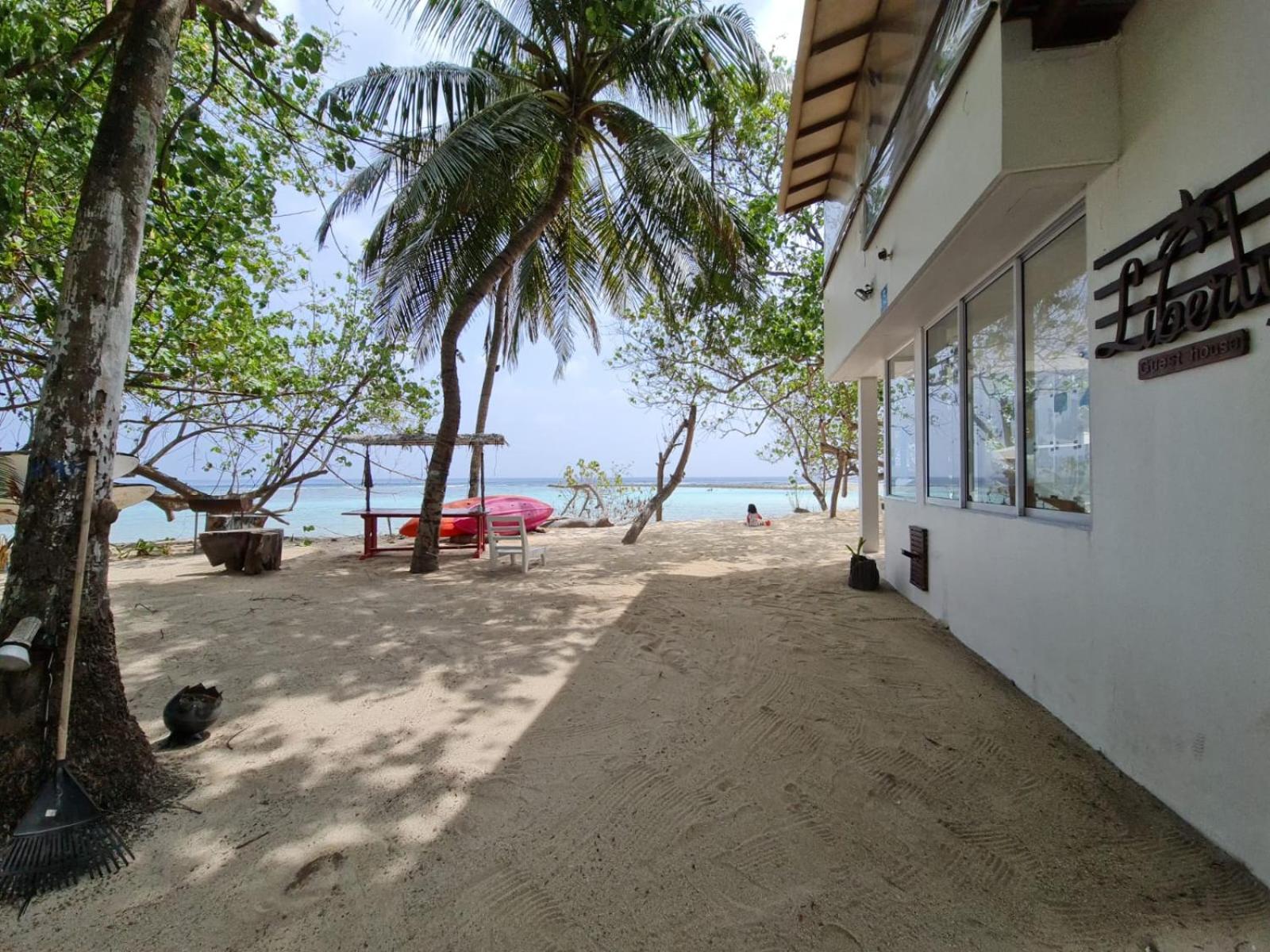 Liberty Guesthouse Maldives Mahibadhoo Buitenkant foto