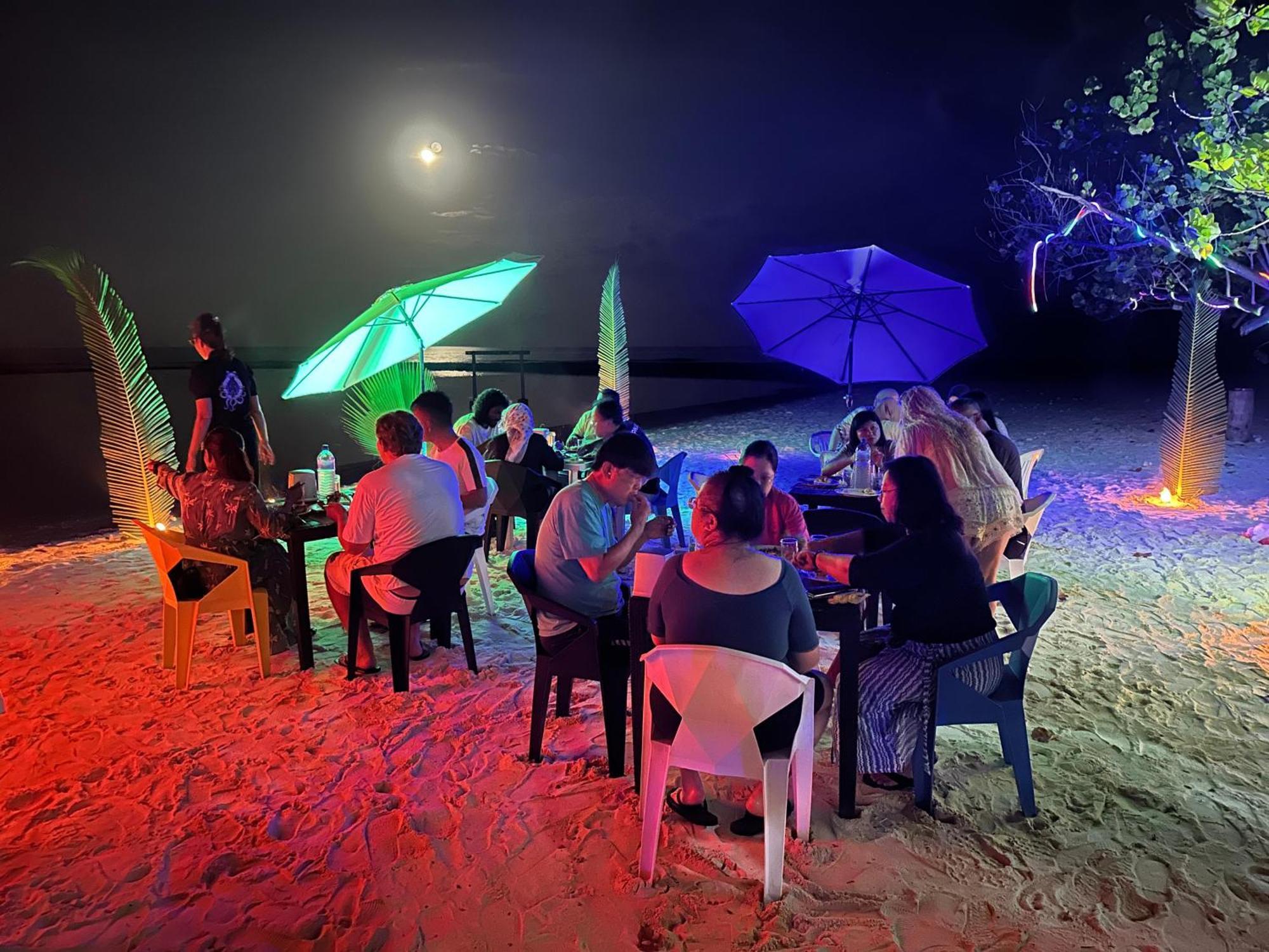 Liberty Guesthouse Maldives Mahibadhoo Buitenkant foto
