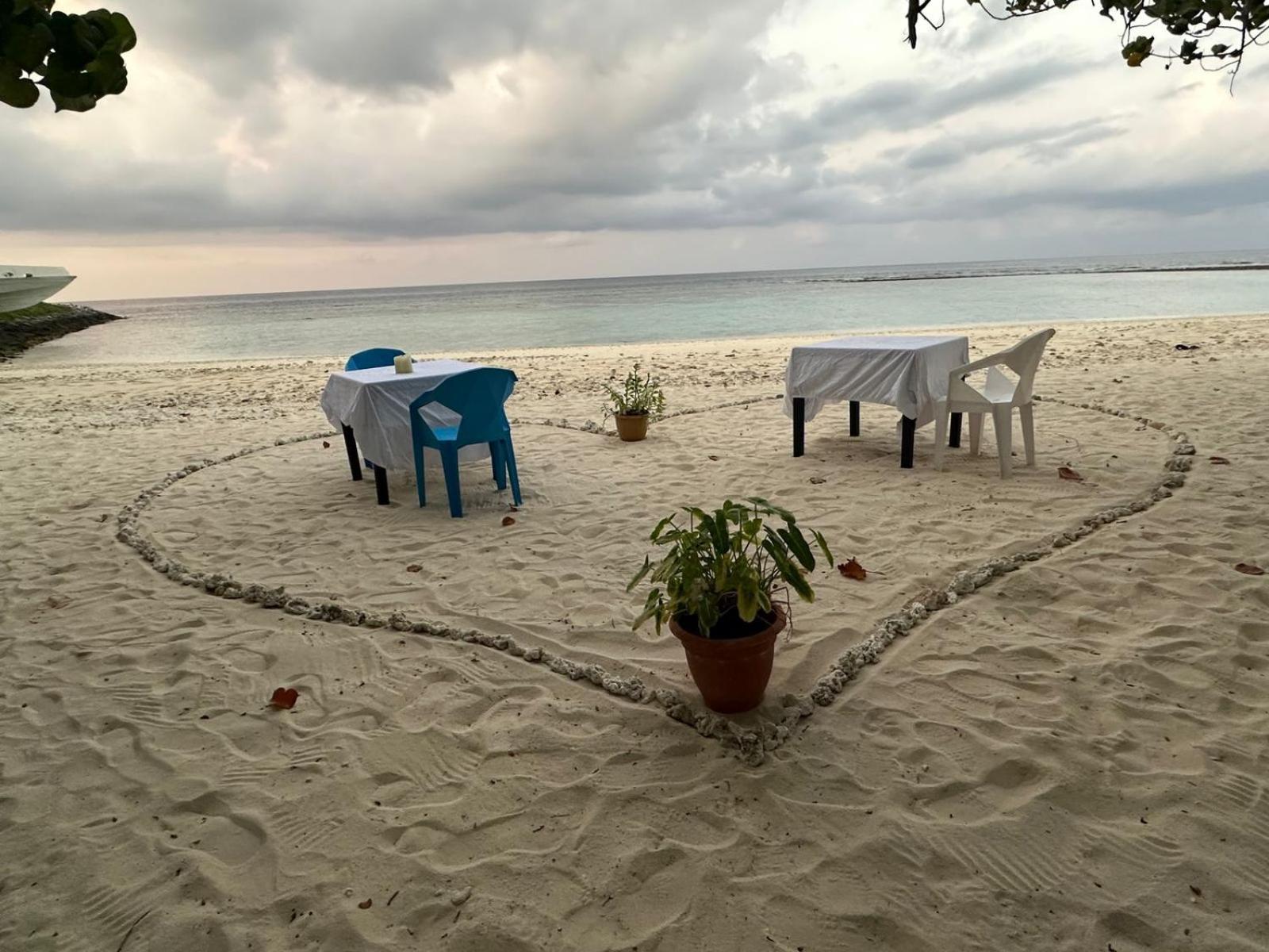 Liberty Guesthouse Maldives Mahibadhoo Buitenkant foto